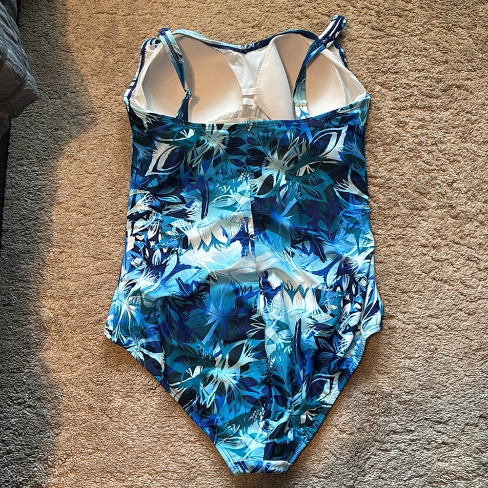NWOT Swimsuits for All Blue and White Patterned One Piece Size 22 - Picture 2 of 9